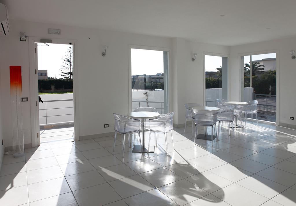 Brezza Di Grecale Aparthotel Трапани Екстериор снимка
