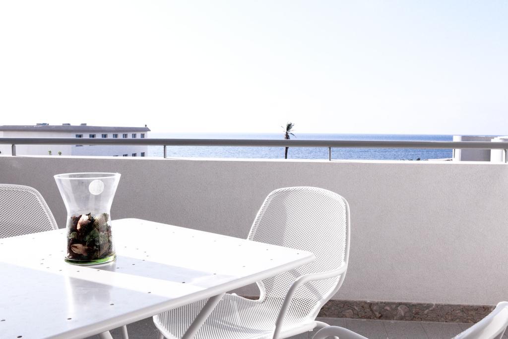 Brezza Di Grecale Aparthotel Трапани Екстериор снимка